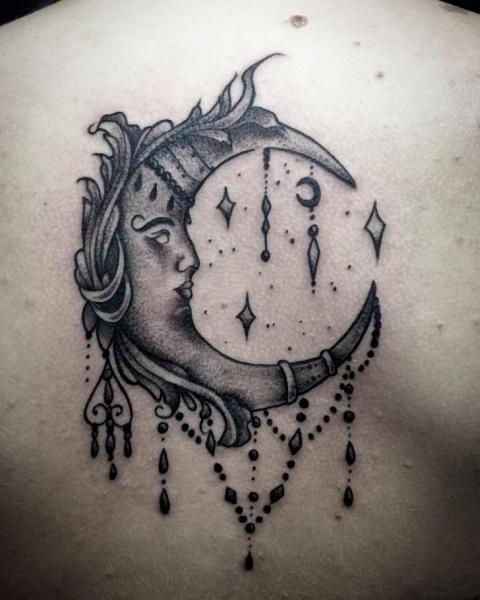 Tatuaggio Schiena Luna di Art Faktors