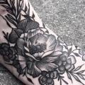 tatuaje Pie Flor por Art Faktors