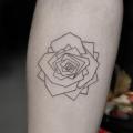 tatuaggio Braccio Geometrici Rose di Bang Bang