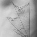 tatuaje Lado Dotwork Pájaro Abstracto por Bang Bang