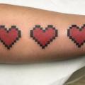 Arm Heart Geometric tattoo by Logia Barcelona