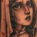 tatuaje Brazo Enfermera Sangre por Kings Avenue Tattoo