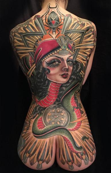 Tatuaggio Serpente Schiena Gypsy Sedere Scarabeo Corpo Bussola di Kings Avenue Tattoo