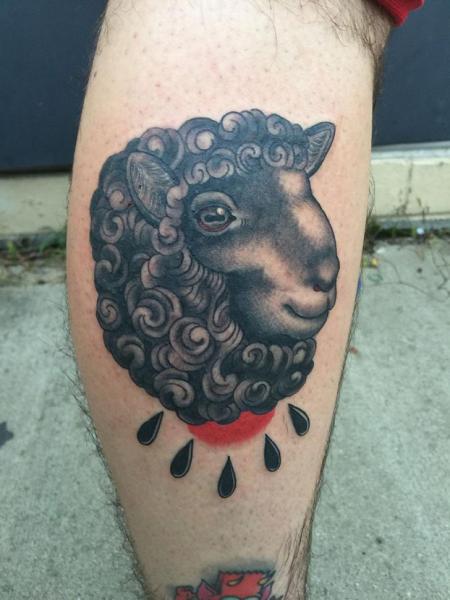 Tatuaż Łydka Owca przez Kings Avenue Tattoo