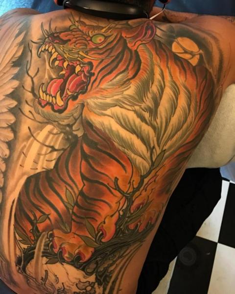Seite Rücken Tiger Tattoo von Good Kind Tattoo