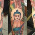 tatuaje Brazo Buda por Electric Anvil Tattoo
