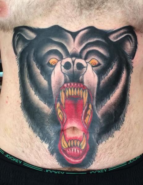 Old School Bauch Bären Tattoo von Electric Anvil Tattoo