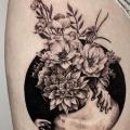 Blumen Dotwork tattoo von Dot Ink Group