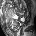 Shoulder Lion tattoo by Heart of Art
