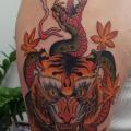 tatuagem Braço Cobra Japonesas Tigre por Plan9 Ealing