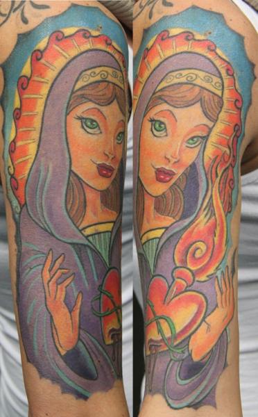 Tatuaje Brazo Religioso Virgen por Cia Tattoo