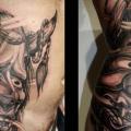 tatuaje Lado Japoneses Demonio por Dirty Roses