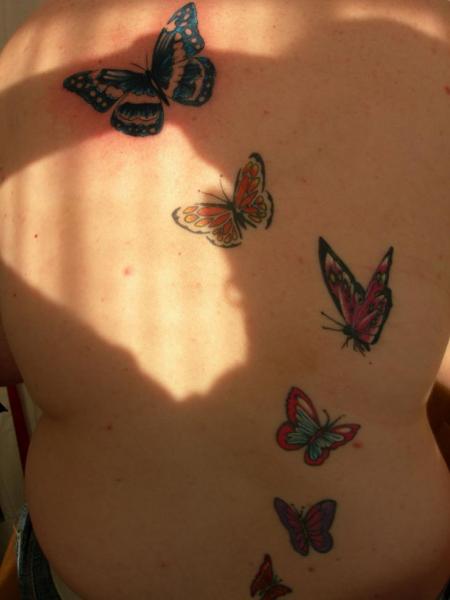 Спина Бабочка татуировка от Atomic Tattoos