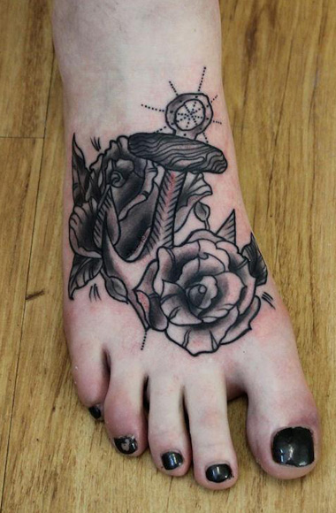 40 Classic Anchor Tattoos On Leg