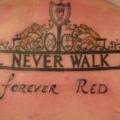 Leuchtturm Rücken Nacken tattoo von Beverley Ink