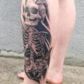 tatuaje Ternero Esqueleto por Fat Foogo