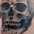 tatuaje Realista Pecho Cráneo por Fat Foogo