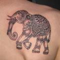 tatuaje Espalda Elefante por Body Graphics