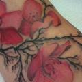 Fuß Blumen tattoo von Bout Ink Tattoo