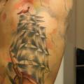 tatuaggio Fianco Galeone di Bout Ink Tattoo