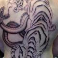 Schlangen Rücken Tiger tattoo von Colchester Body Arts