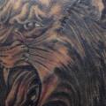 Schulter Realistische Löwen tattoo von Dados Tattoo Studio